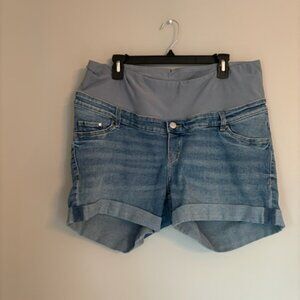 H & M maternity denim shorts XL